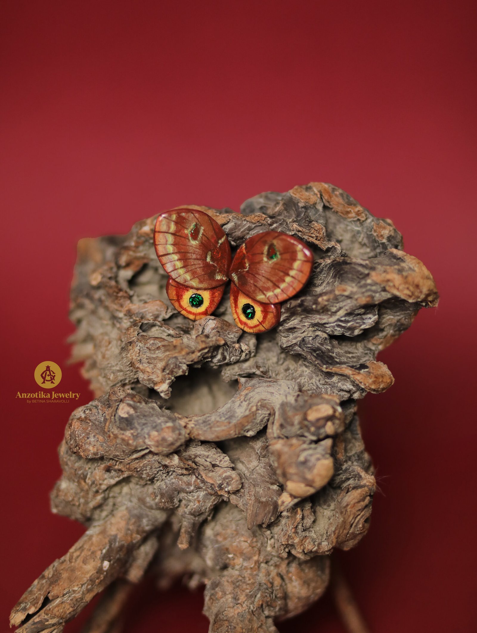 Fluturza Io Moth